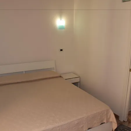 Cola B&B *
